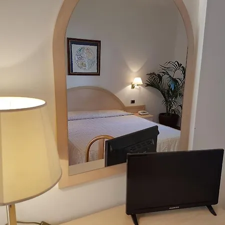 Gabbiano Beach 4*