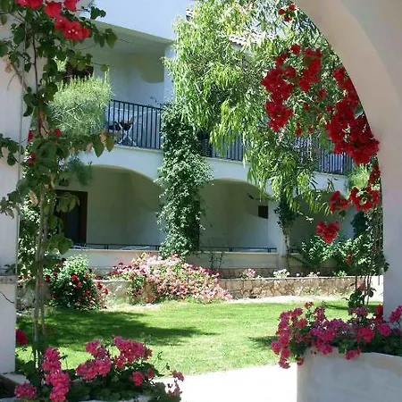 Gabbiano Beach 4*
